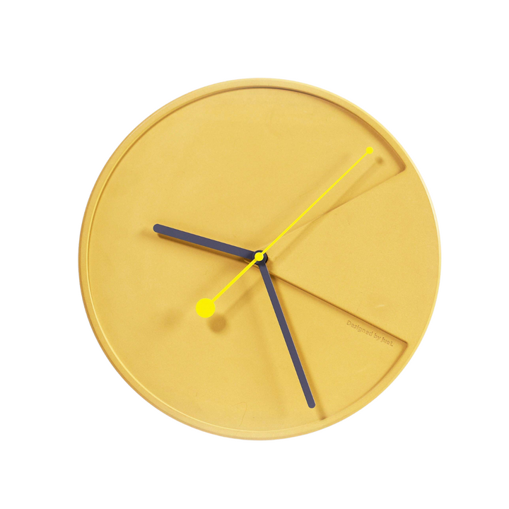 Reloj de pared de concreto Tokyo amarillo de KLOK