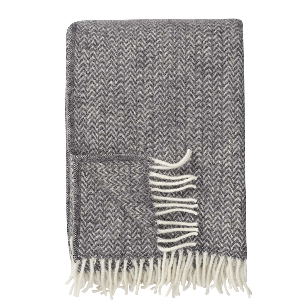 CHEVRON GREY, ECO WOVEN THROW 100% <br> Manta <br> Klippan