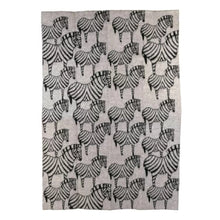 Cargar imagen en el visor de la galería, ZEBRA &lt;br&gt; Manta &lt;br&gt; Klippan
