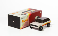 Cargar imagen en el visor de la galería, WANDERER &lt;br&gt; Auto de madera &lt;br&gt; Candylab
