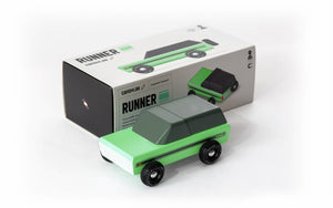 RUNNER <br> Auto de madera <br> Candylab