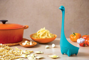 MAMMA NESSIE <br> Cucharón colador <br> Ototo