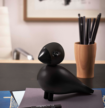 Cargar imagen en el visor de la galería, SONGBIRD RAVN &lt;br&gt; Figura de madera &lt;br&gt; Kay Bojesen
